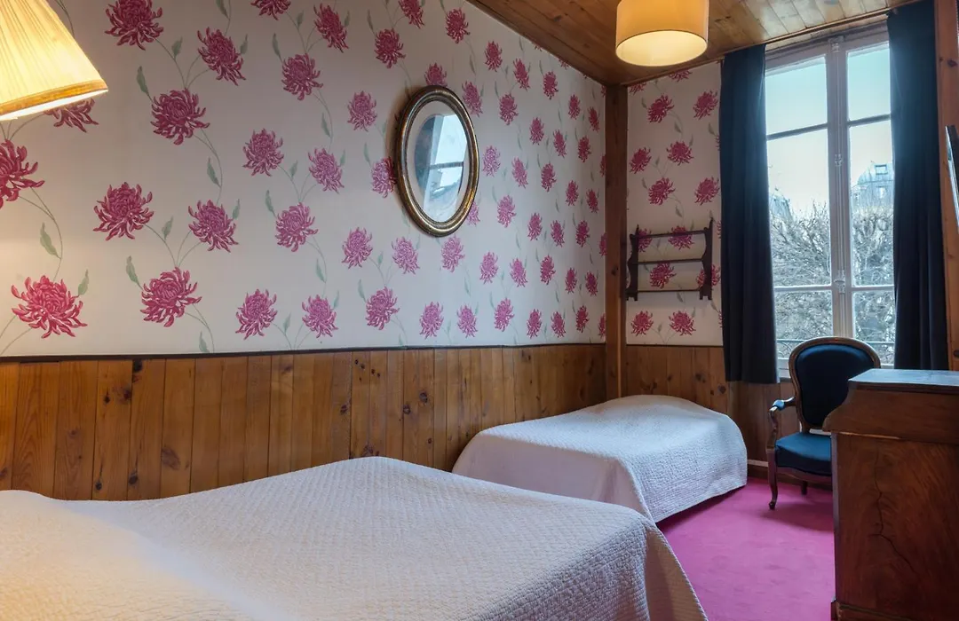 Hotel Esmeralda-1